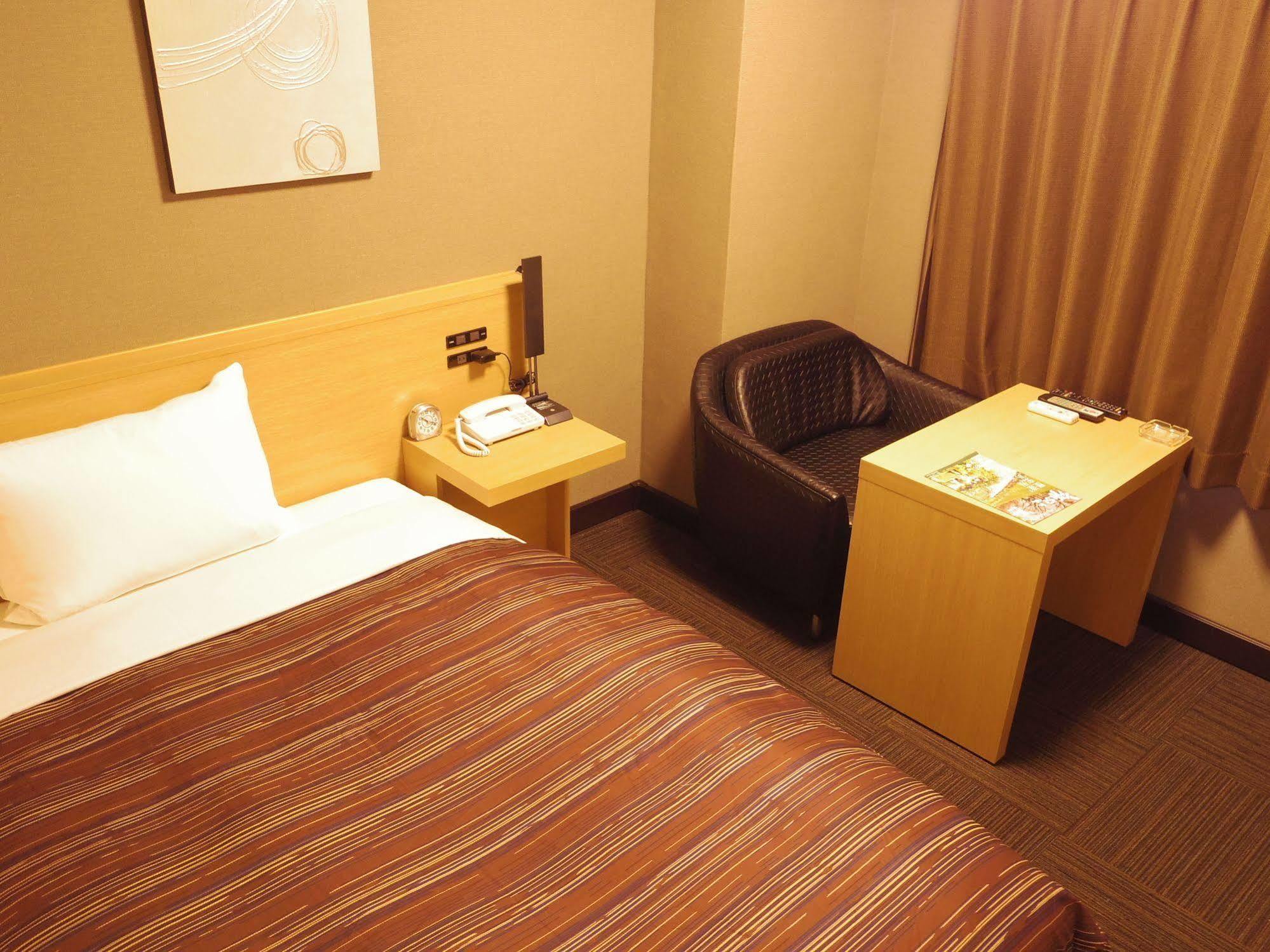 Hotel Route-Inn Kumamoto Ekimae Dış mekan fotoğraf